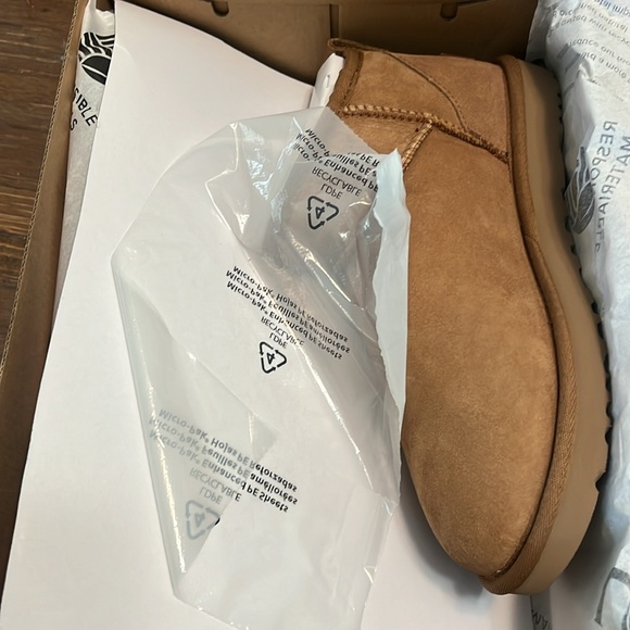 🆕UGG Ultra Mini Classic Boot Shearling Lined Chestnut Suede NIB 100% Authentic - Picture 7 of 11